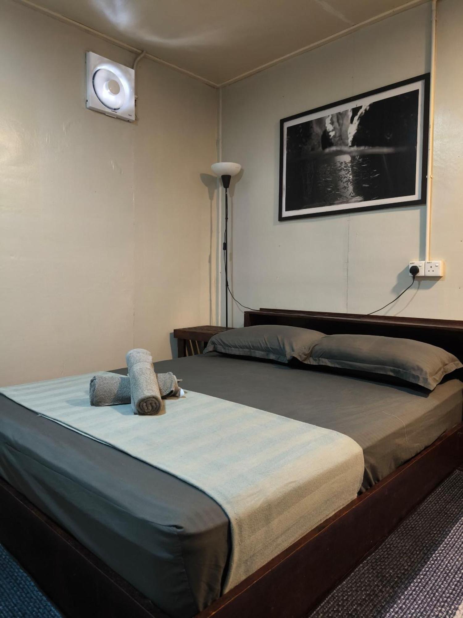 Seahorse Diver Guesthouse Kampong Pasir Panjang  Bagian luar foto