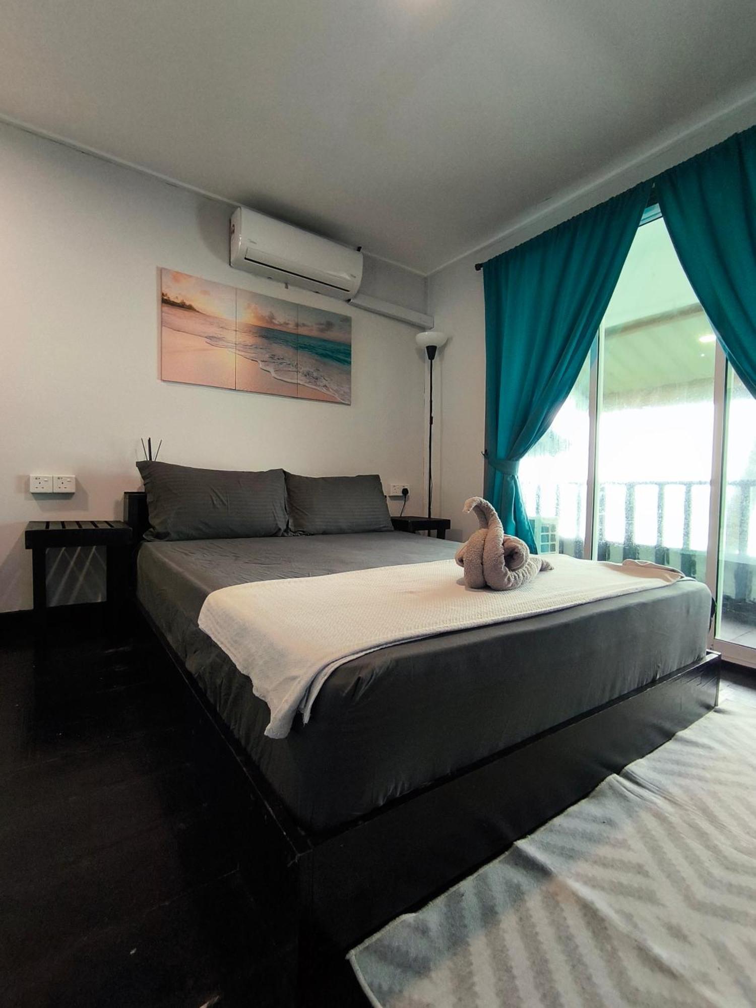 Seahorse Diver Guesthouse Kampong Pasir Panjang  Bagian luar foto