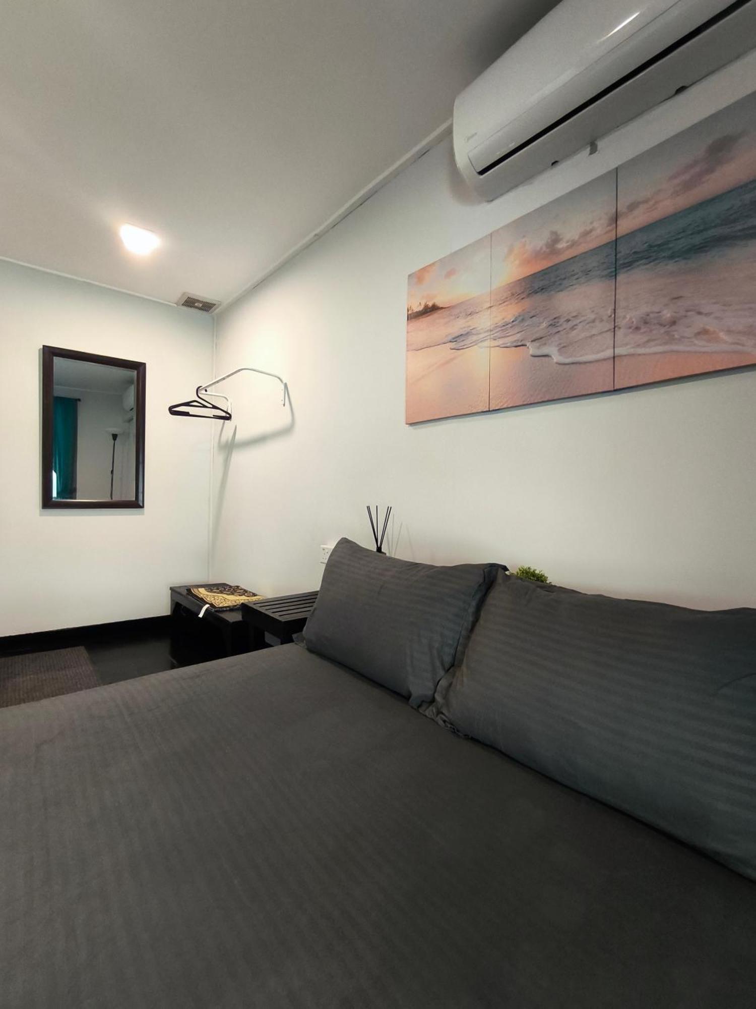 Seahorse Diver Guesthouse Kampong Pasir Panjang  Bagian luar foto